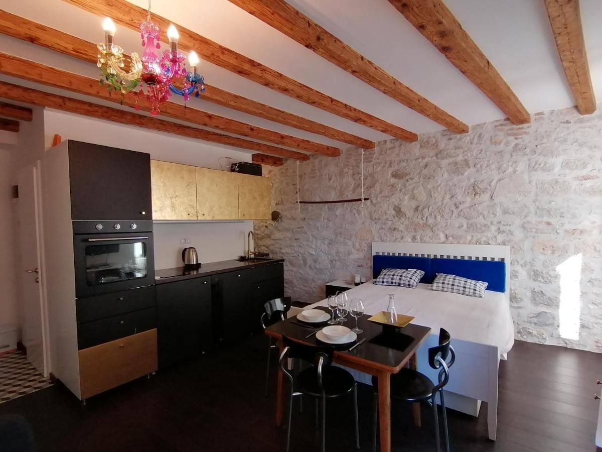 Apartma Glamour Sea View *