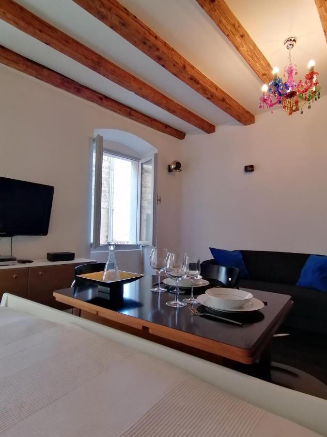 Glamour Sea View Apartma